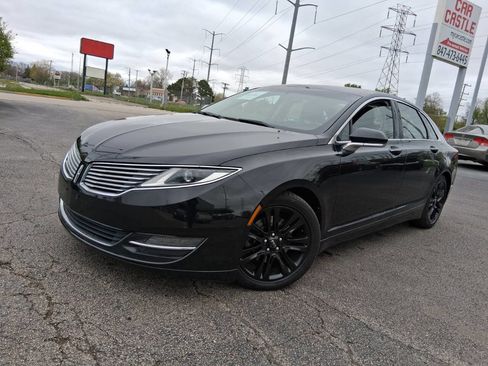 Used 2013 Lincoln MKZ FWD image 1