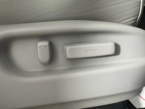 Used 2021 Honda Pilot Touring image 38