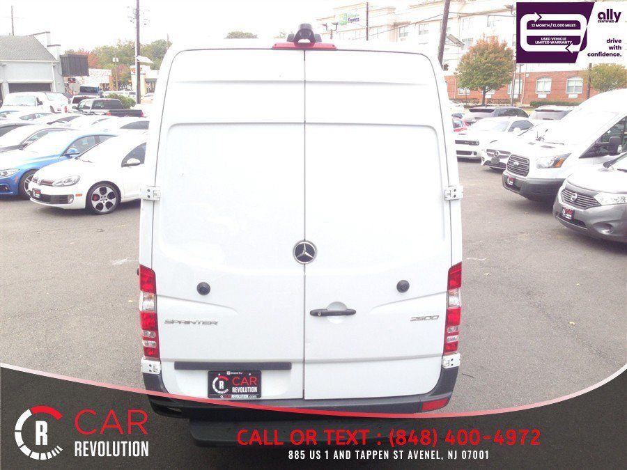 Used 2018 Mercedes-Benz Sprinter 2500 image 11