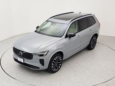 New 2026 Volvo XC90 T8 Ultra w/ Lounge Package AWD/4WD image 13