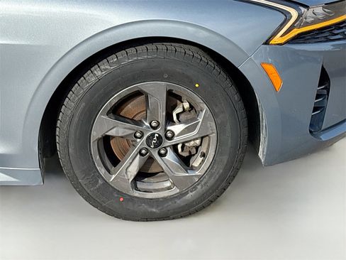 Used 2023 Kia K5 LXS image 28