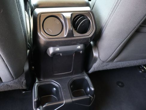 Used 2020 Jeep Wrangler Unlimited Sport S AWD/4WD image 14