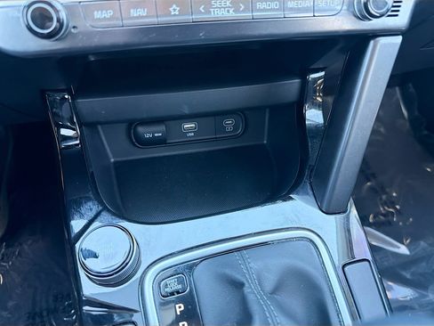 Used 2024 Kia Seltos S image 27