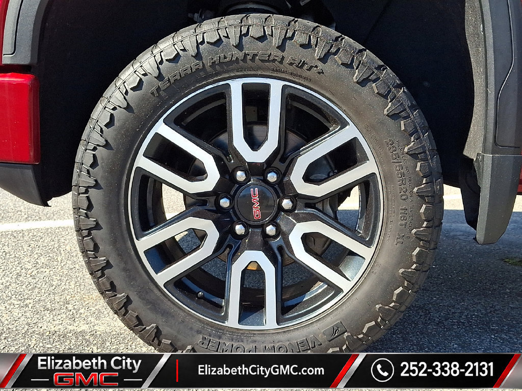 Used 2022 GMC Sierra 1500 AT4 w/ AT4 Preferred Package AWD/4WD image 9