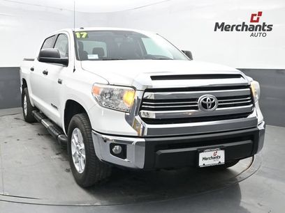 Used 2017 Toyota Tundra SR5 w/ SR5 Upgrade Package