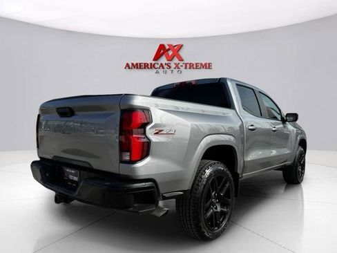 Used 2025 Chevrolet Colorado Z71 w/ Z71 Convenience Package 2 AWD/4WD image 5