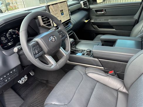 Used 2026 Toyota Sequoia Platinum w/ TRD Off-Road Package AWD/4WD image 10