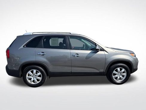 Used 2013 Kia Sorento LX w/ Convenience Pkg AWD/4WD image 6