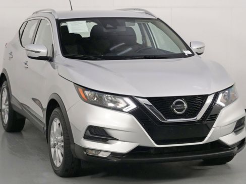 Used 2022 Nissan Rogue Sport SV image 42