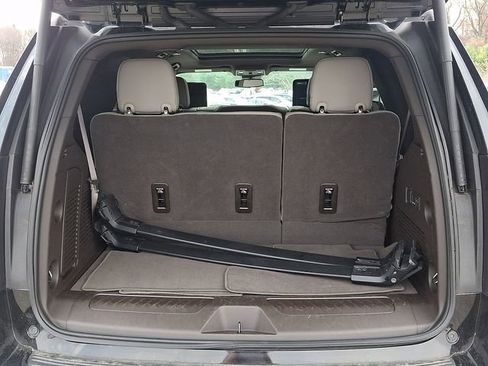 Used 2024 Chevrolet Tahoe LT w/ Luxury Package image 33