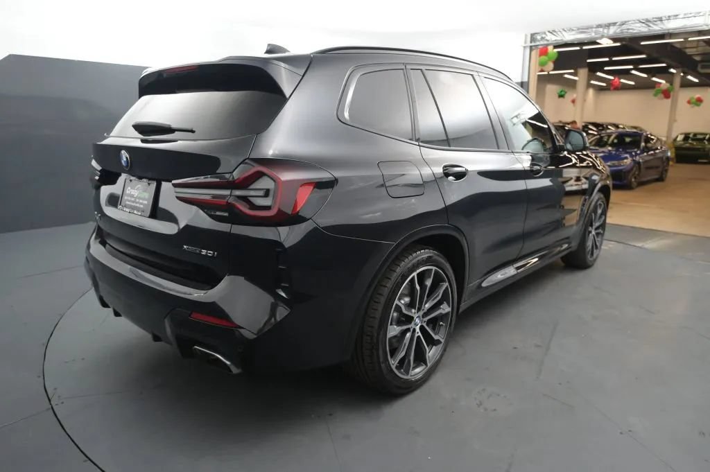Used 2022 BMW X3 xDrive30i w/ M Sport Package AWD/4WD image 5