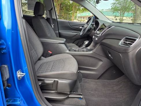 Used 2024 Chevrolet Equinox LT FWD image 24