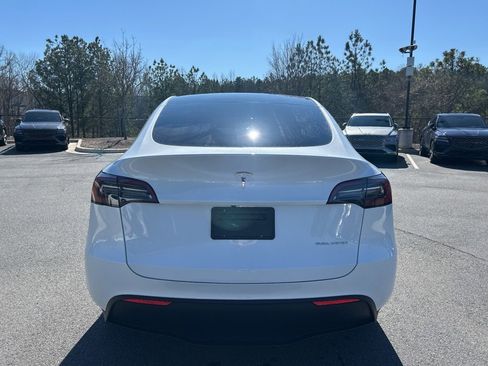 Used 2023 Tesla Model Y Long Range image 4