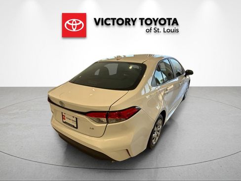Used 2024 Toyota Corolla LE FWD image 3
