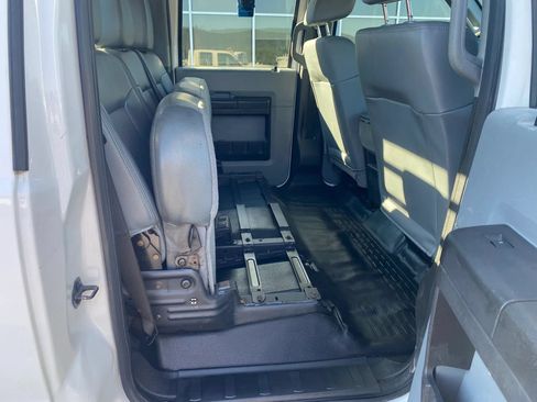 Used 2013 Ford F550 4x4 Crew Cab Super Duty w/ Payload Upgrade Pkg image 25