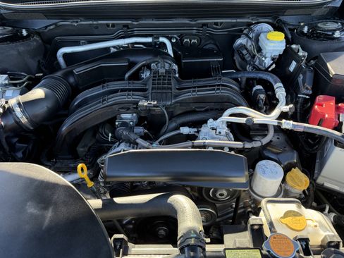 Used 2023 Subaru Outback Limited image 35