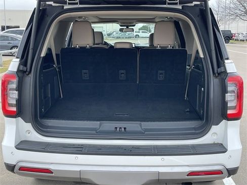 Used 2024 Ford Expedition Max Limited image 32