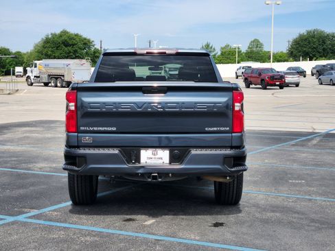 Used 2020 Chevrolet Silverado 1500 Custom w/ Custom Value Package RWD image 34