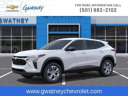 New 2026 Chevrolet Trax LS FWD image 2