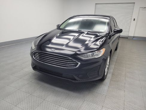 Used 2019 Ford Fusion SE image 15