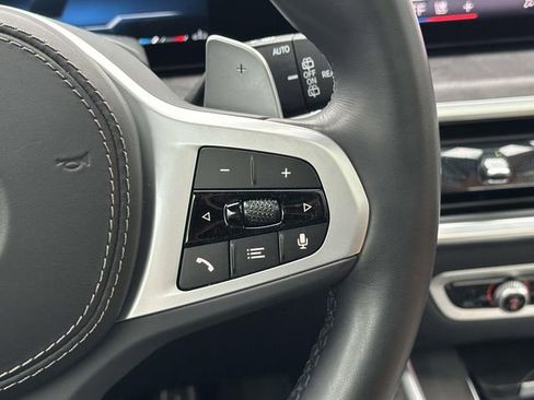 Certified 2024 BMW X7 xDrive40i w/ M Sport Package image 28