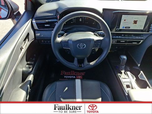 Certified 2025 Toyota Camry SE image 11