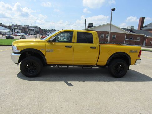 Used 2017 RAM 2500 Tradesman w/ Chrome Appearance Group image 6