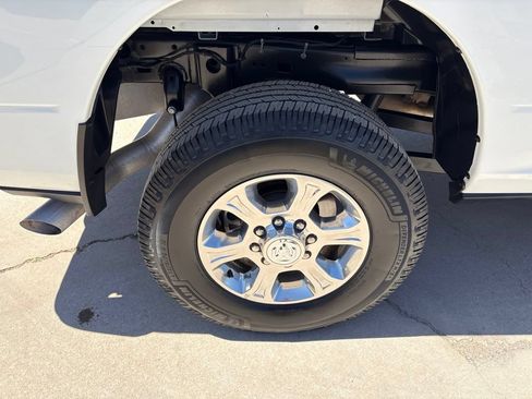 Used 2024 RAM 2500 Big Horn AWD/4WD image 11