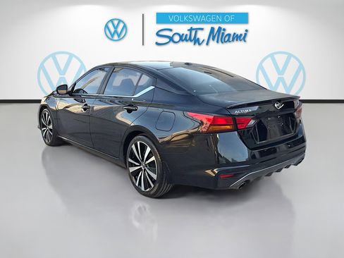 Used 2020 Nissan Altima 2.5 SR w/ Premium Package image 5