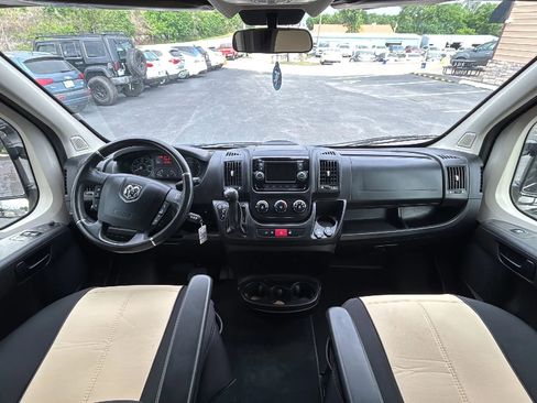 Used 2017 RAM ProMaster 2500 w/ Mopar Trailer Tow Group FWD image 16