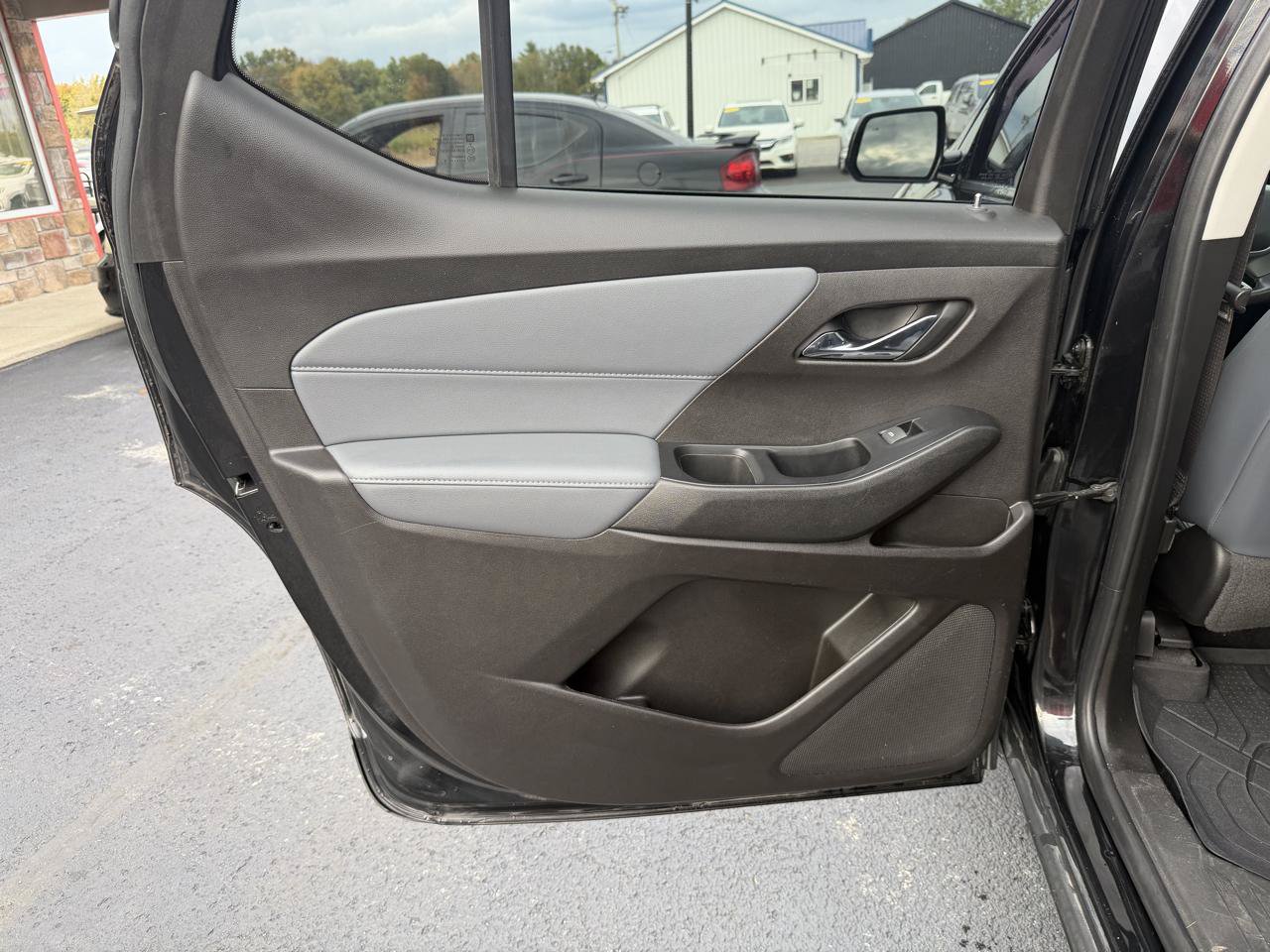 Used 2019 Chevrolet Traverse LT w/ LT Premium Package FWD image 17