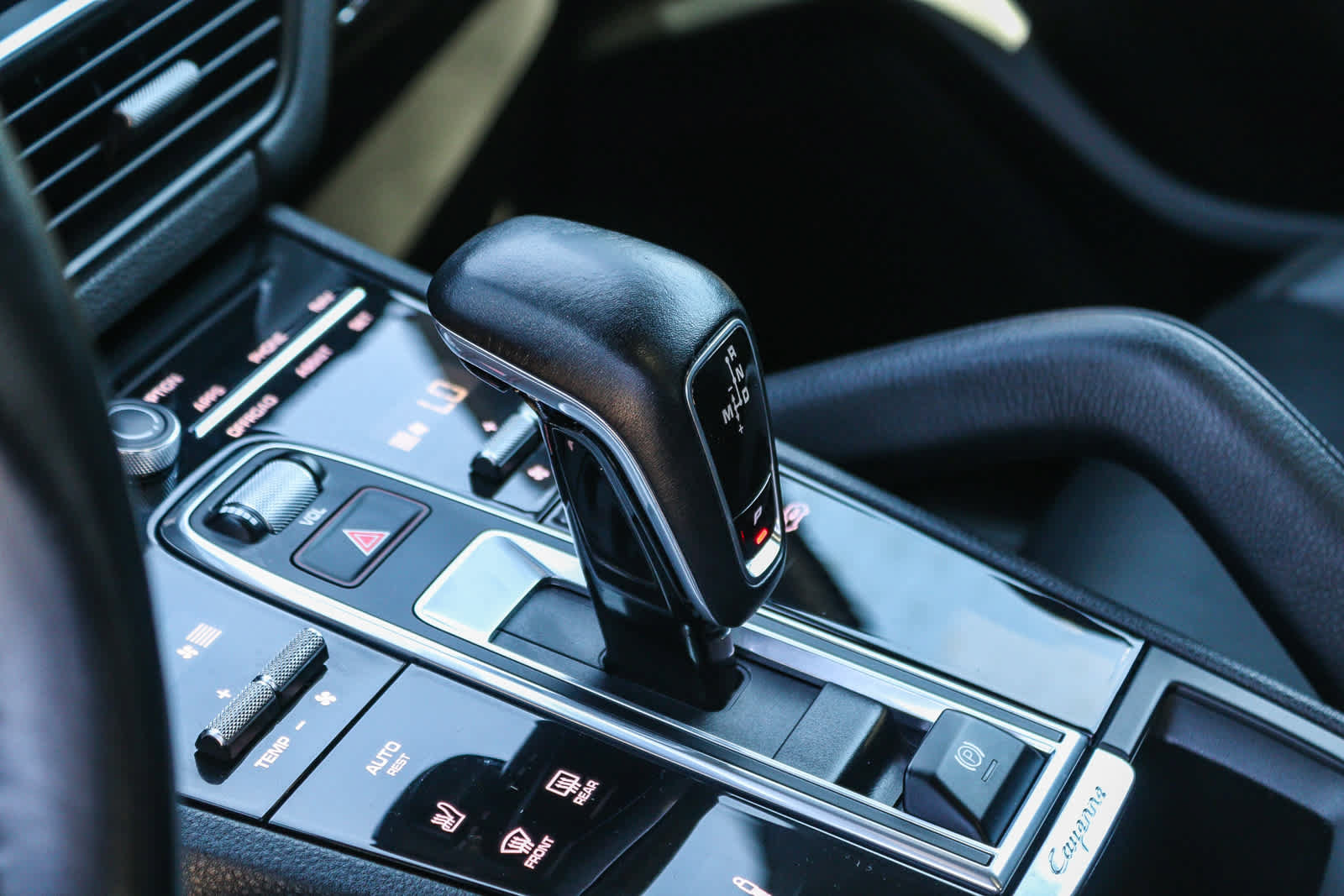 Used 2020 Porsche Cayenne AWD/4WD image 22
