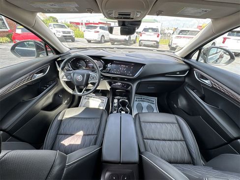 Used 2021 Buick Envision Avenir w/ Technology Package II image 21