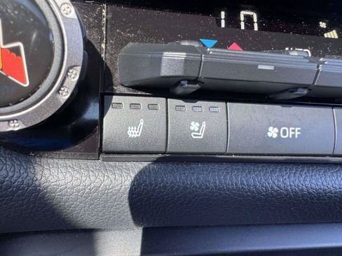 Used 2022 Toyota Tundra TRD Pro AWD/4WD image 34