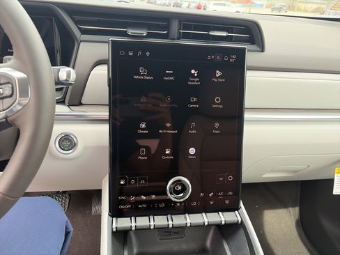 New 2026 GMC Terrain Denali image 24