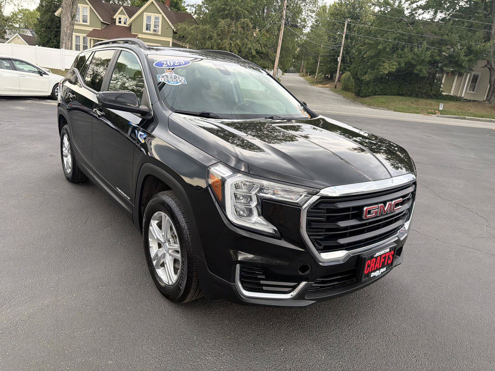 Used 2023 GMC Terrain SLE w/ Driver Convenience Package AWD/4WD image 7
