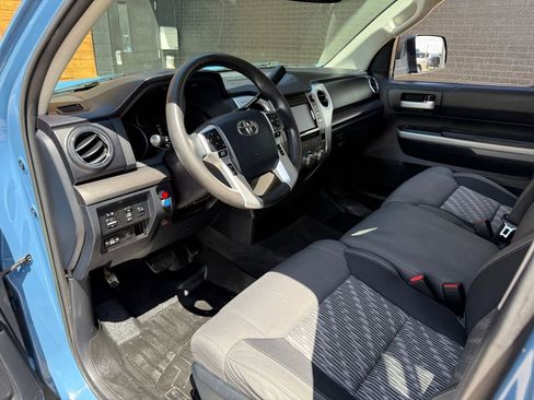 Used 2019 Toyota Tundra SR5 AWD/4WD image 2