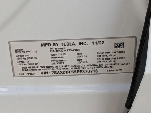 Used 2023 Tesla Model X image 22