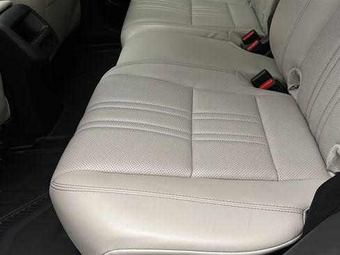 Certified 2024 Honda HR-V EX-L image 16