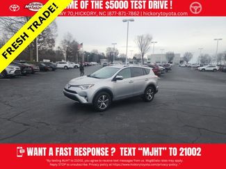 Used 2016 Toyota RAV4 XLE video 1