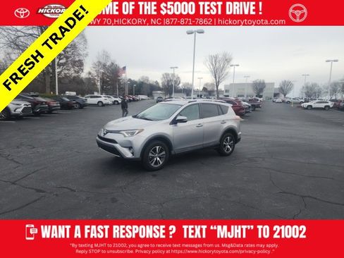 Used 2016 Toyota RAV4 XLE image 1
