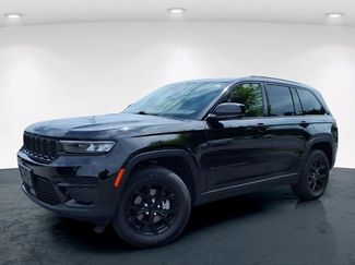 Used 2025 Jeep Grand Cherokee Altitude AWD/4WD video 2