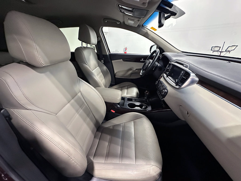 Used 2017 Kia Sorento EX FWD image 26