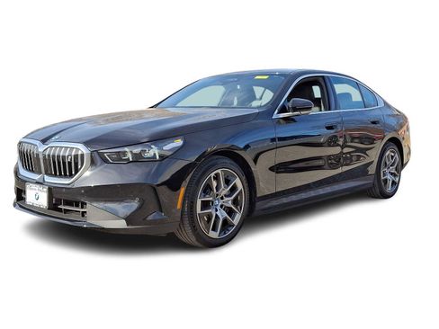 Used 2024 BMW i5 eDrive40i w/ Premium Package image 3