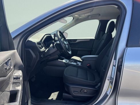 Used 2024 Ford Escape Active w/ Tech Pack #1 AWD/4WD image 12