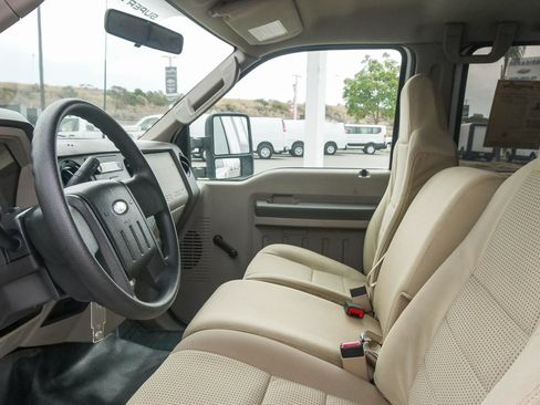 Used 2009 Ford F250 XL RWD image 16