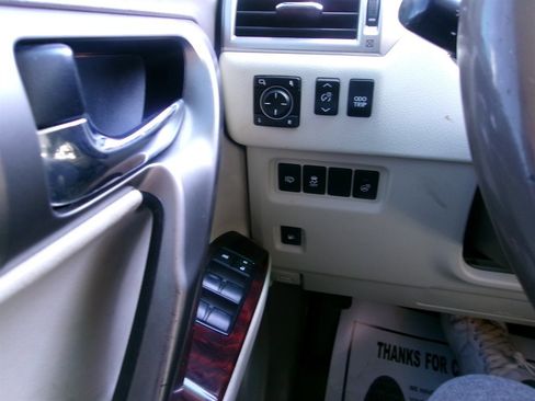 Used 2012 Lexus GX 460 Premium image 24