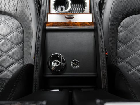 Used 2016 Bentley Mulsanne Speed image 50