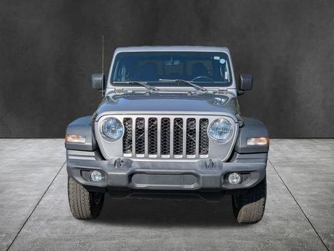 Used 2020 Jeep Gladiator Sport w/ Quick Order Package 24S AWD/4WD image 9