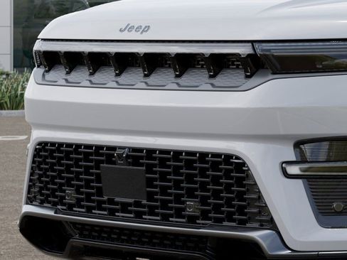 New 2026 Jeep Grand Wagoneer 4WD image 11